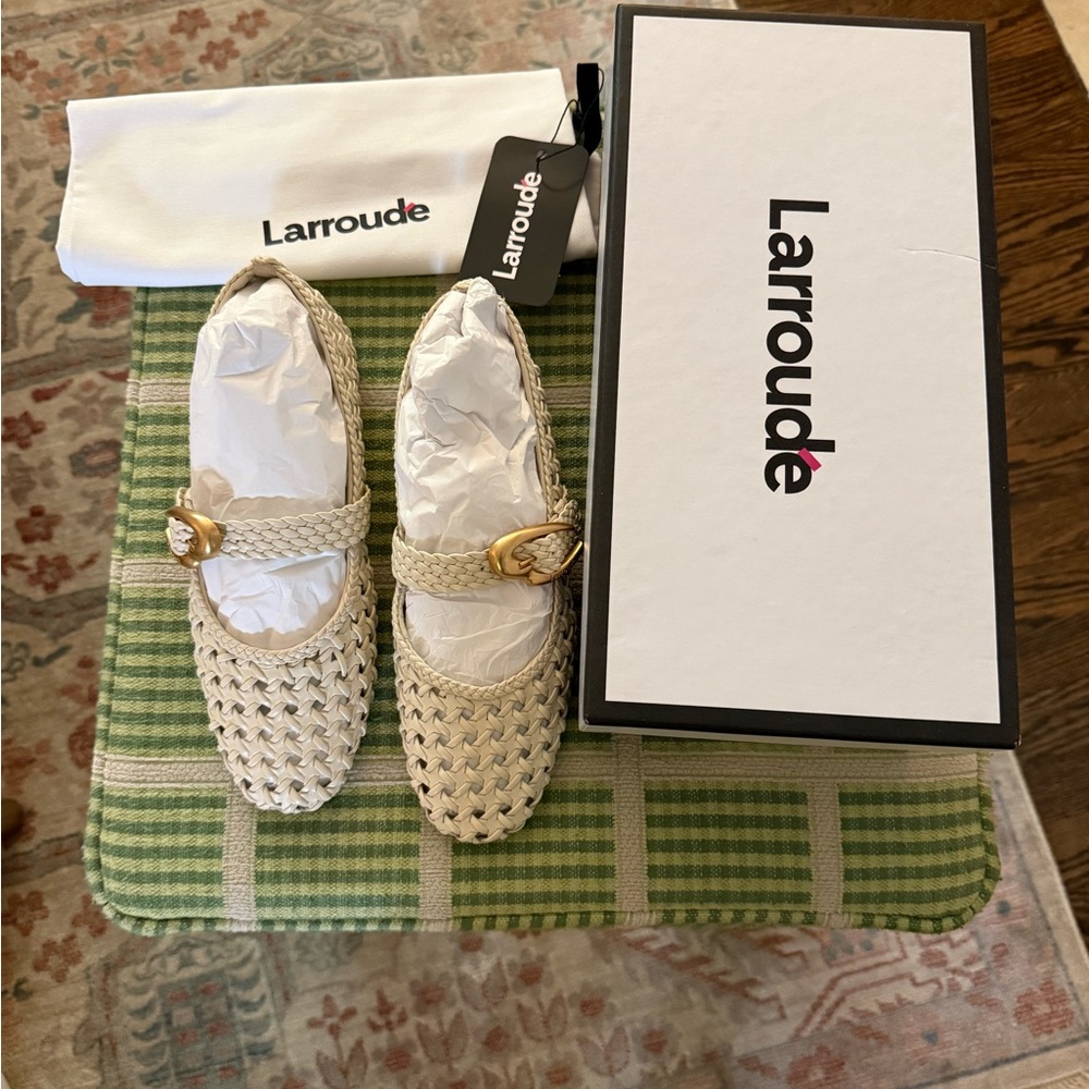 Larroude Women's Verona Macrame Ballet Flat